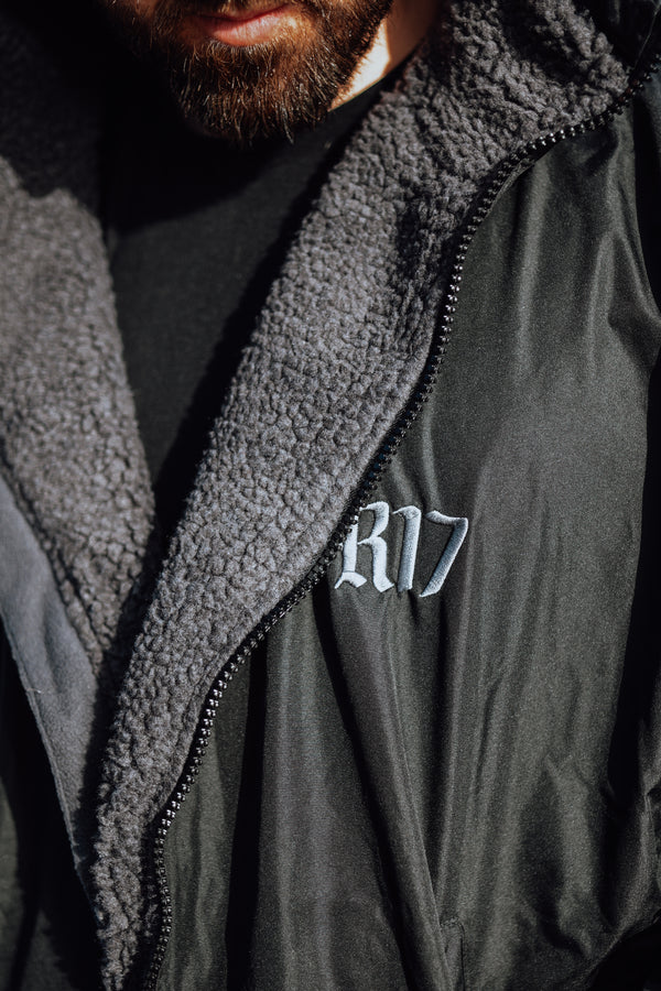 Skjold Robe - Black